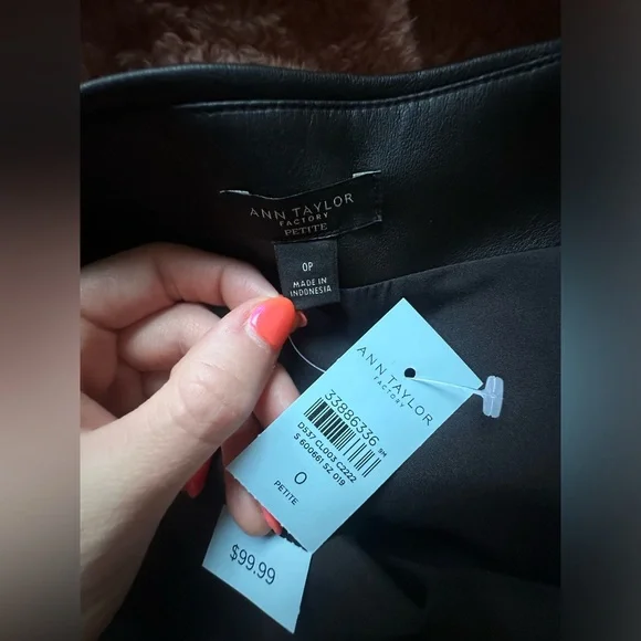 Ann Taylor Pencil Skirt Size 0 - Picture 2 of 3